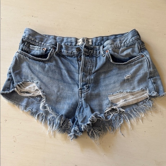 We The Free Blue Distressed Jean Shorts (sz 30) - Picture 1 of 6